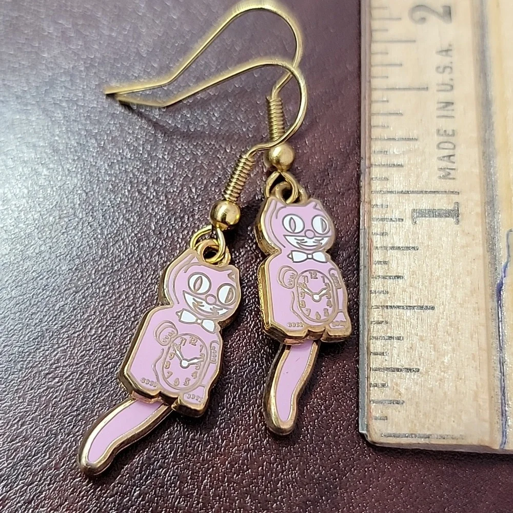 Vintage Kit Cat Klock Clock Pink Earrings Kitty Cat swinging tail Hypoallergenic - Picture 4 of 5